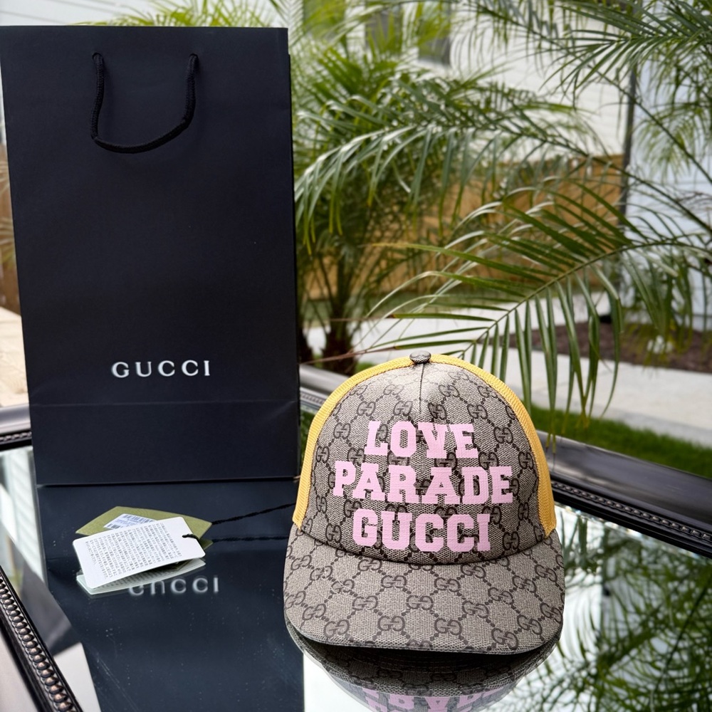 Gucci Monogram Cap with Pink and Yellow Accents - Picture 4 of 7